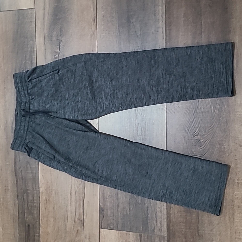 Boys Under Armour fleece line pants EUC